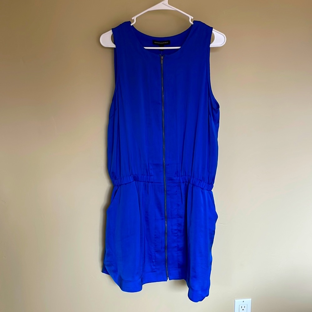 Banana Republic zip front dress with pockets